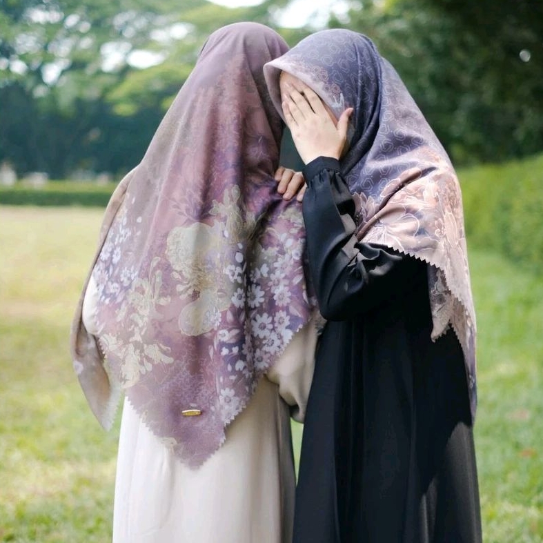 SCARF VOAL 145X145 JUMBO MOTIF LASER CUT JILBAB SEGI 4 EMPAT SYARI PREMIUM UWAIS HIJAB LAMANDA LABEL