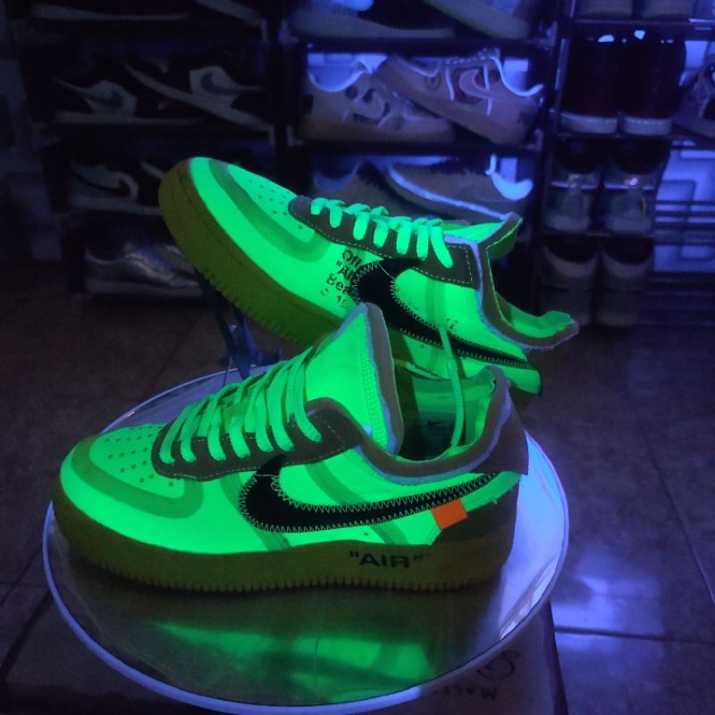 Nike Air Force 1 Low Off White Volt