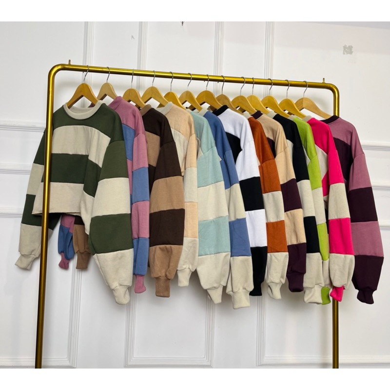 sweater strip crop