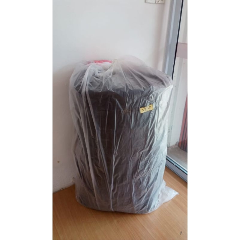 

Air bubble wrap HITAM 1 meter x 100 meter Berat 4kg