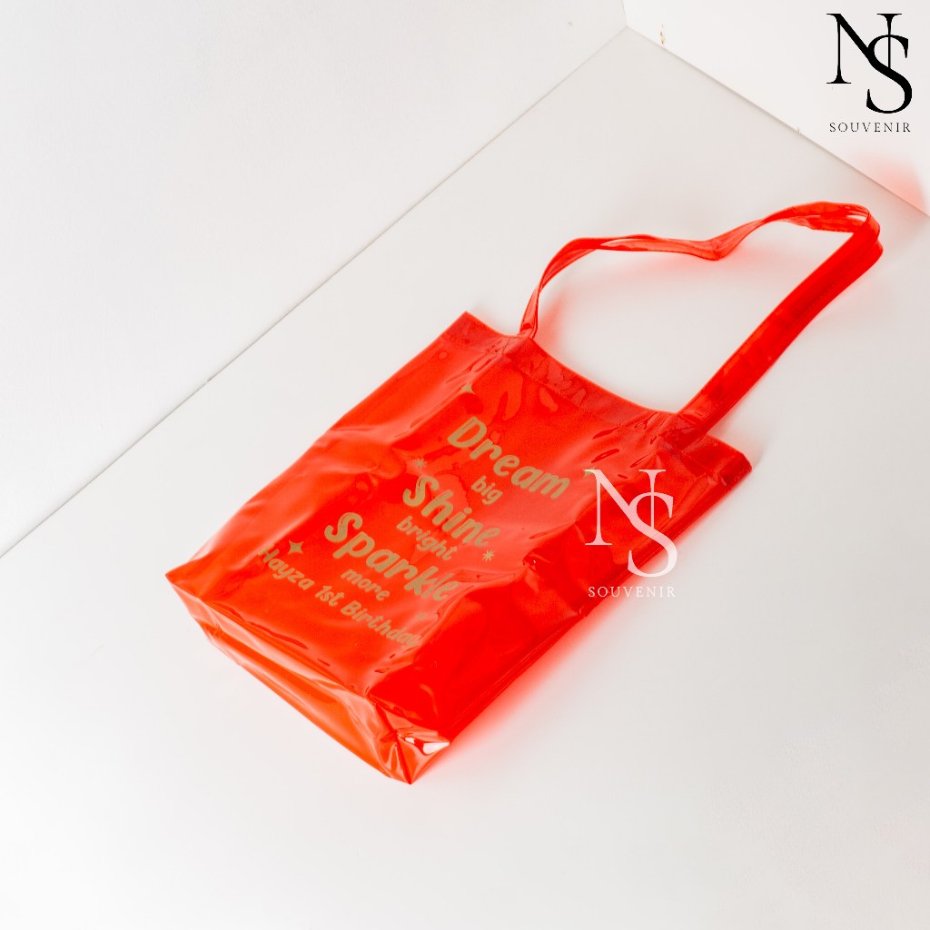 

Totebag jelly alas 30x35x8 souvenir pernikahan custom tas transparan pvc mika bening goodie bag snack ulang tahun anak oleh oleh haji umroh hadiah parcel lebaran kit seminar mukena hijab