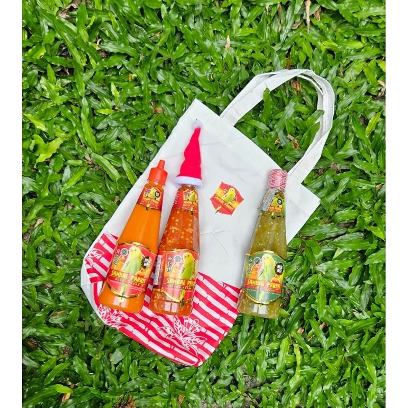 

PAKET NATAL SAMBAL PARKIT 300 ML + TAS BATIK + TOPI SANTA