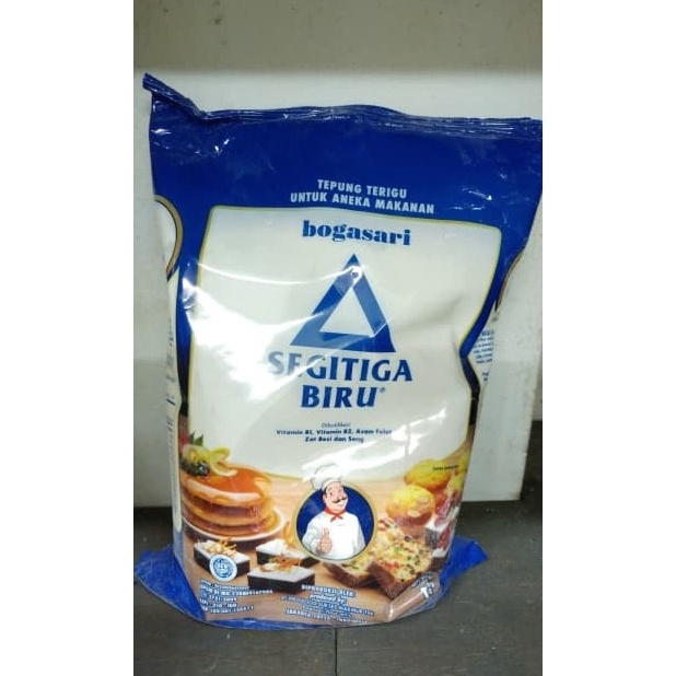 

[KODE PRODUK 7EMH94067] Segitiga Premium 1kg tepung terigu ber vitamin protein sedang