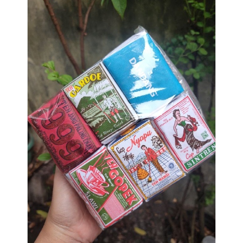 

Disk0n Teh Racik Solo/Teh Wedangan Khas Solo/Teh Paket isi 6 /Teh Angkringan Solo [76]