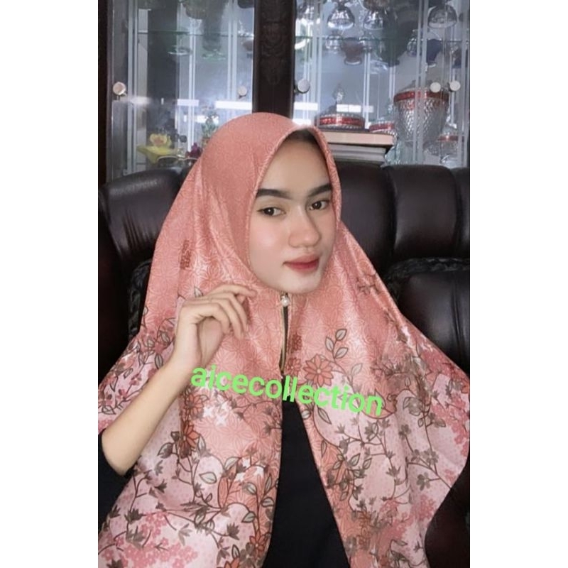 SEGIEMPAT LUXURY GLAMOR ZIPPER/KERUDUNG LUXURY SLETING BY UMAMA