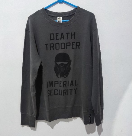 CN Sweater Pria Tft Brand Uniqlo x Star Wars Size On Tag L