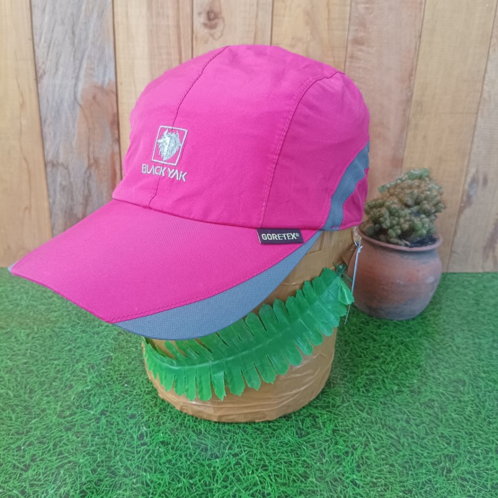 Topi Outdoor BLACKYAK pink Second Bekas