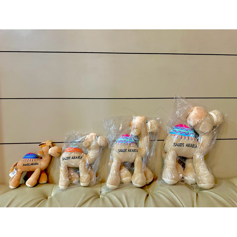 Boneka Unta Khas Arab Saudi bisa bunyi “Labbaik allahumma”