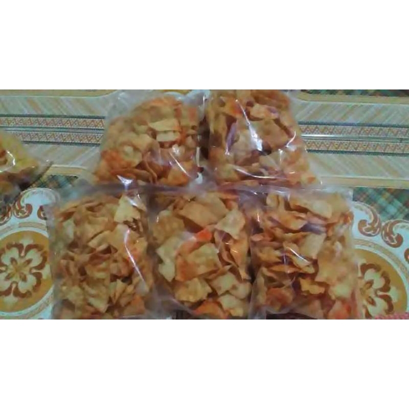 

keripik bawang balado