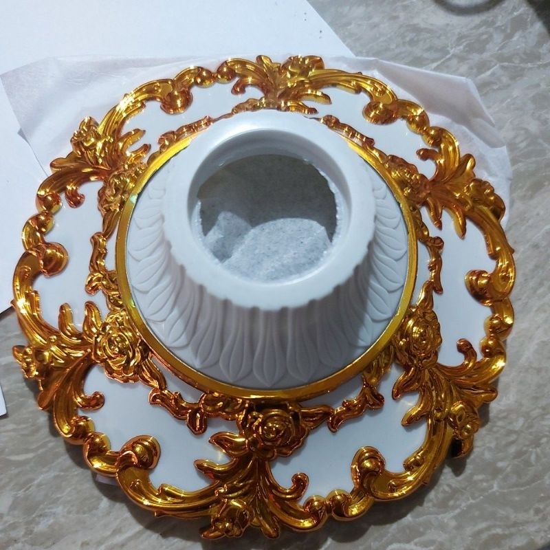 Fitting Lampu Hias TRM E27/ Fitting Plafon Modern Unik Elegan Emas/ Rumah Lampu