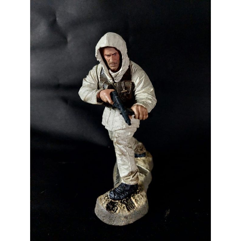 Figure mcfarlane military