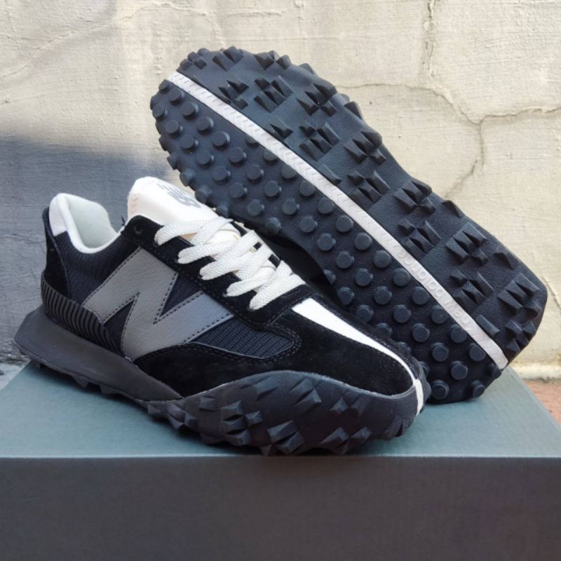 Sepatu NB XC72 Moonbeam Black Off