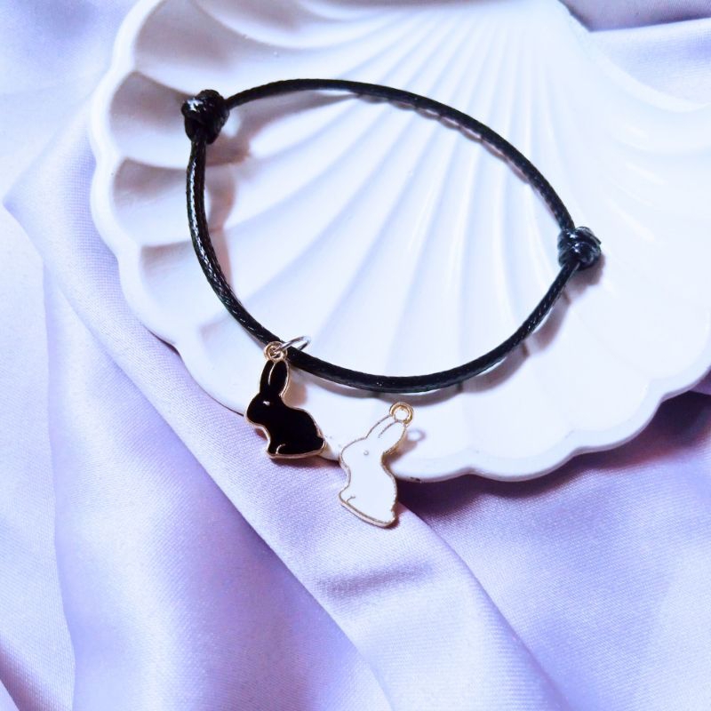 ( diolyn.id ) GELANG KELINCI Hitan putih | Gelang couple persahabatan teman sahabat | gelang tali hi