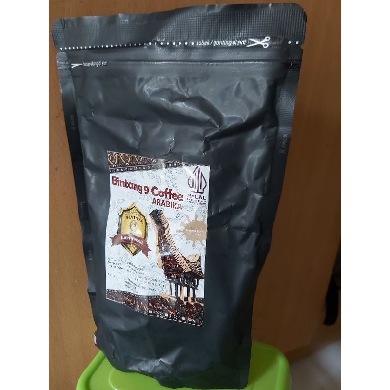 

KOPI ARABIKA ASLI TORAJA 100 % MURNI