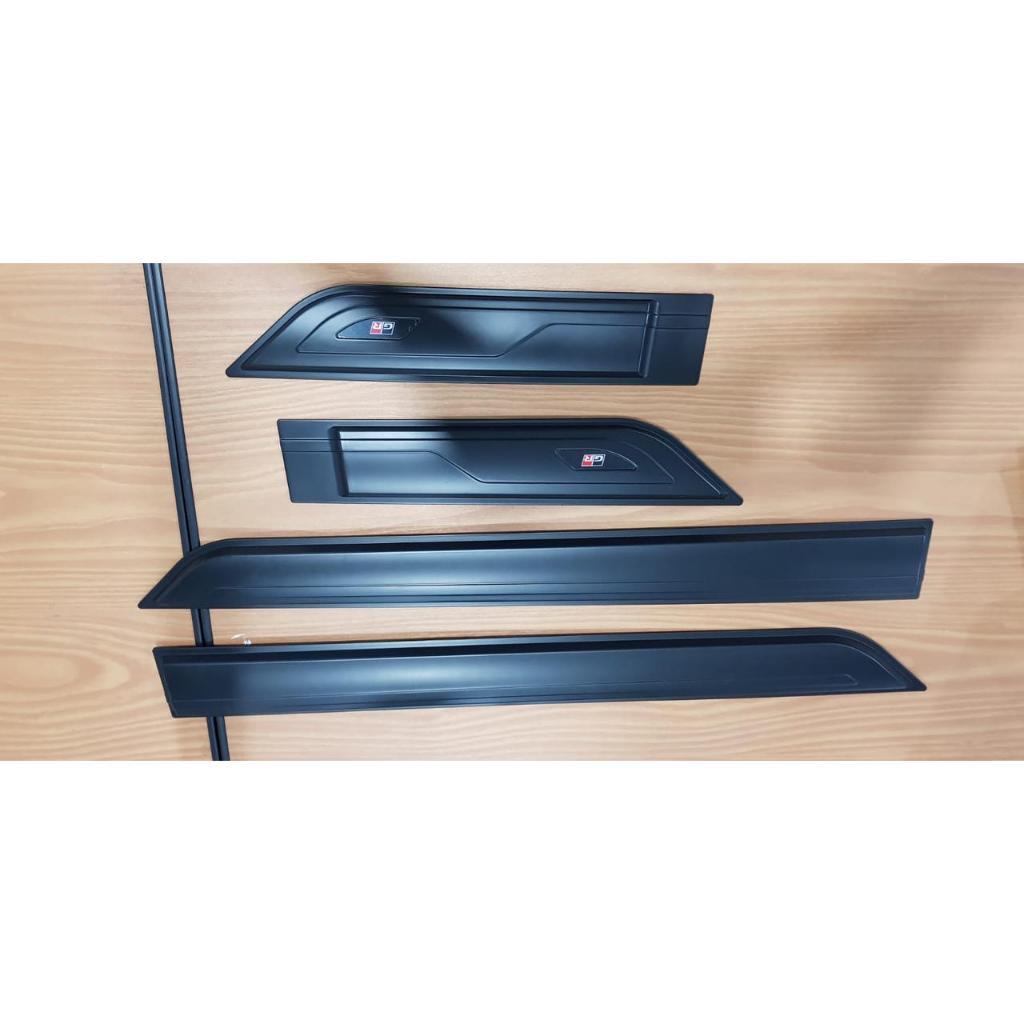 List body samping mobil rocky/raize hitam model GR