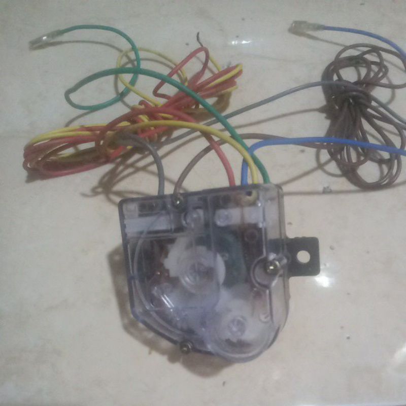 Timer pencuci mesin cuci akari kabel 6 AQUA Hijab