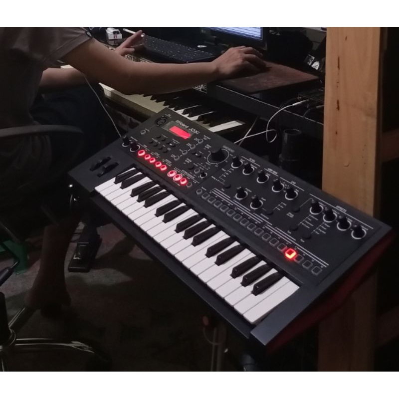 Keyboard/Rolandjdxi/synthesizer