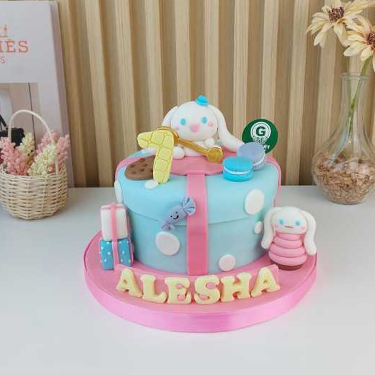 

CAKE TEMA CINNAMOROLL UK 15 CM / KUE ULANG TAHUN