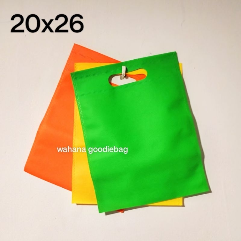 

Goodie Bag Tas Hajatan Sovenir Hampres Kantong Belanja Kain Spundbond oval Polos