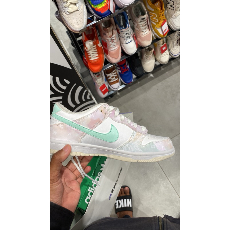 Dunk Low Pastel Paisley