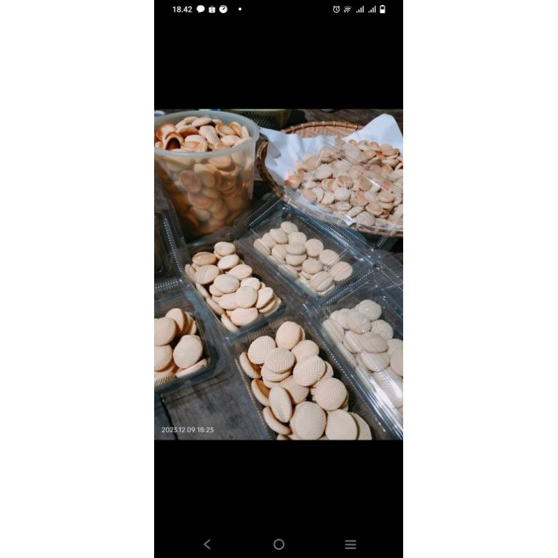 

kue rotikap oleh oleh khas ngabang kabupaten landak