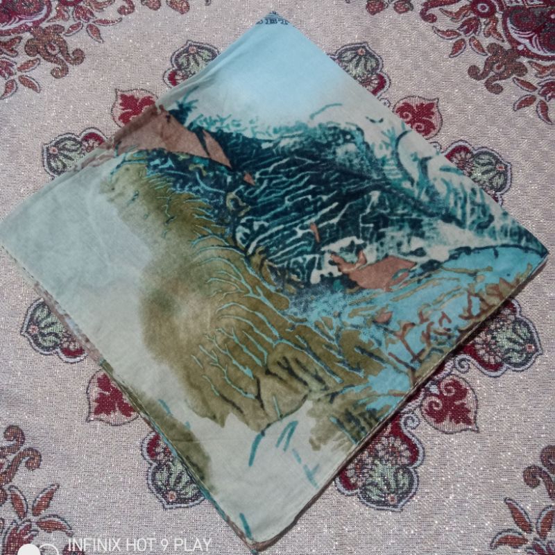 segiempat turkey umama scarf