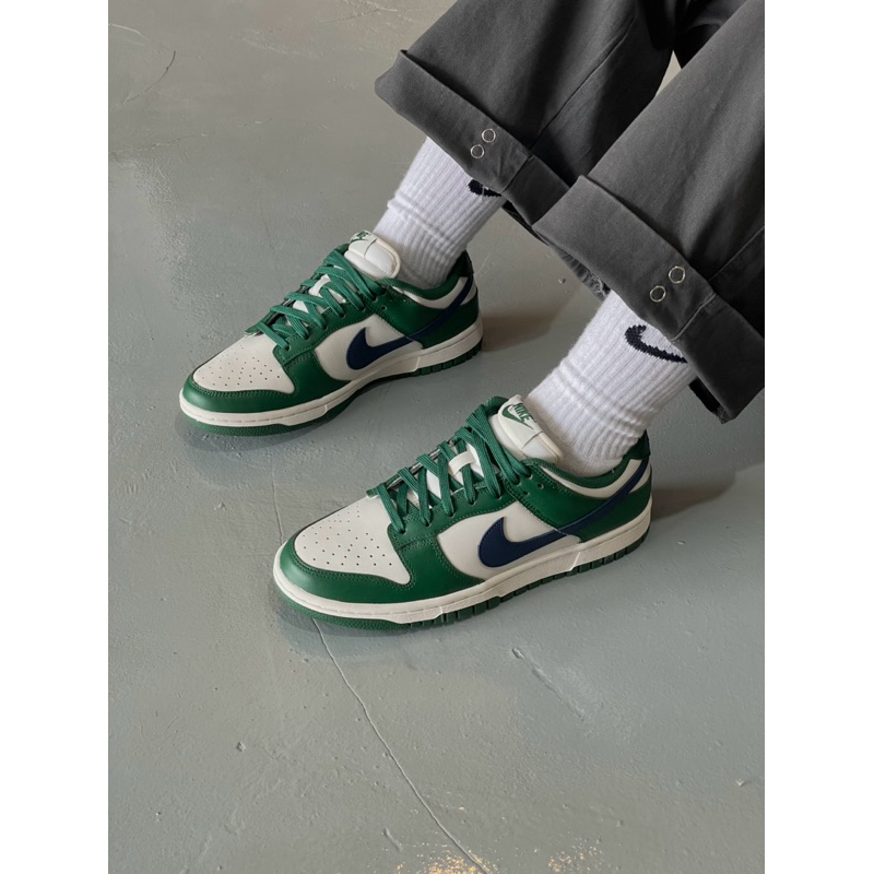Nike Dunk Low Gorge Green