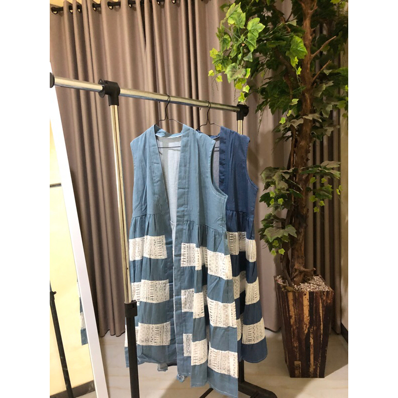 CARDIGAN TANPA LENGAN JEANS BRUKAT