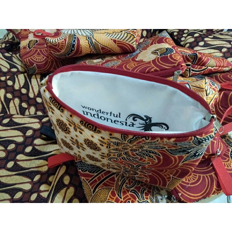 Souvenir Pouch Batik