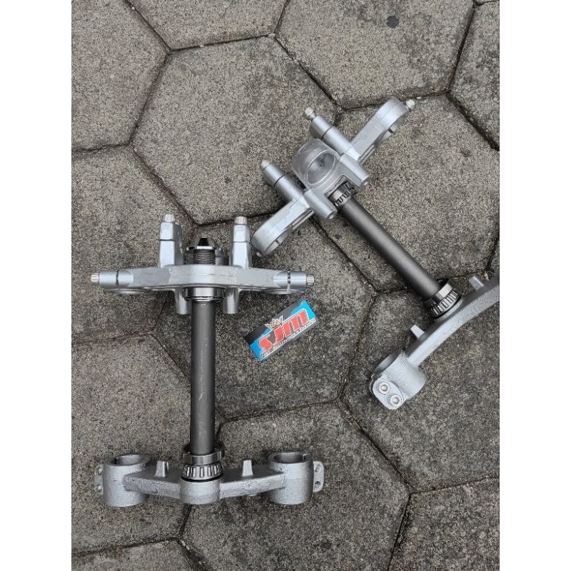 Segitiga Ninja RR Gorilla Set Atas Bawah