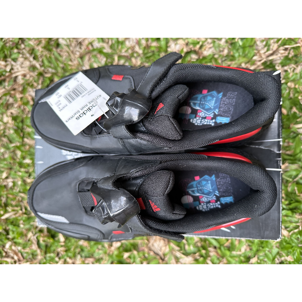 Sepatu anak adidas starwars