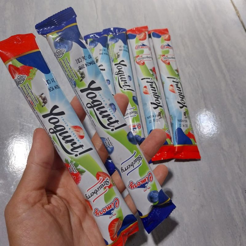 

CIMORY YOGURT STIK 40GR SQUEEZE STICK STRAWBERRY/BLUEBERRY