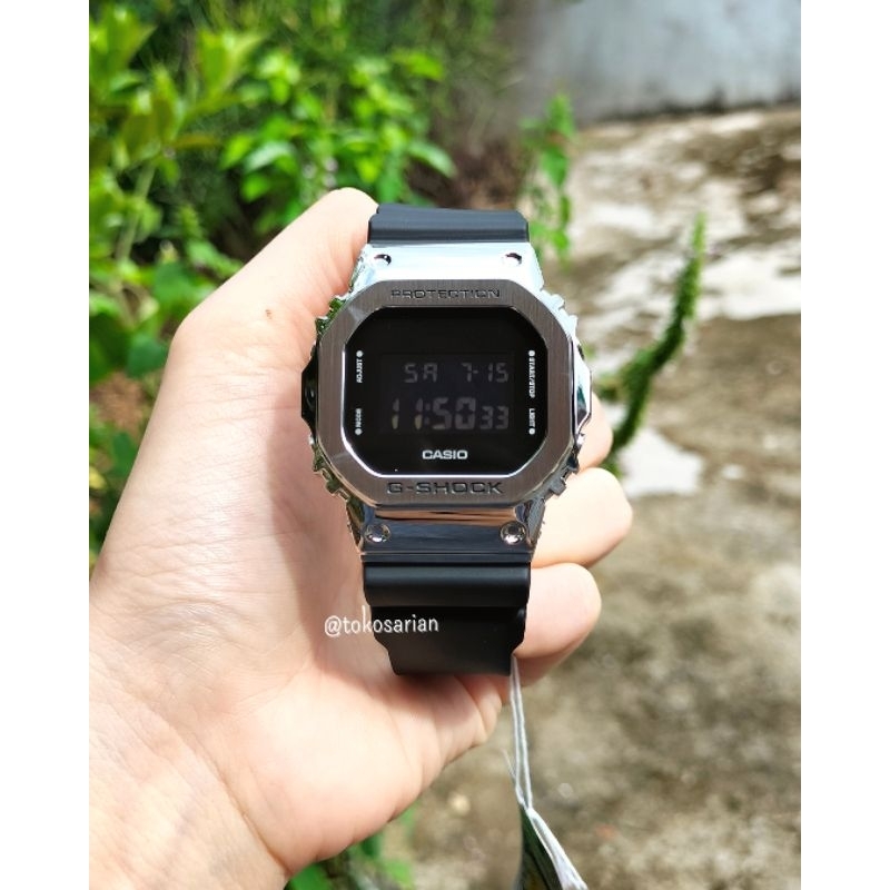 G-Shock Original GM-5600-1DR Digital Bezel Stainless Steel Tali Rubber Sport Terbaru