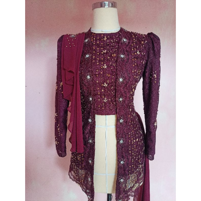 KEBAYA IVORY LAMARAN DAN KEBAYA WISUDA