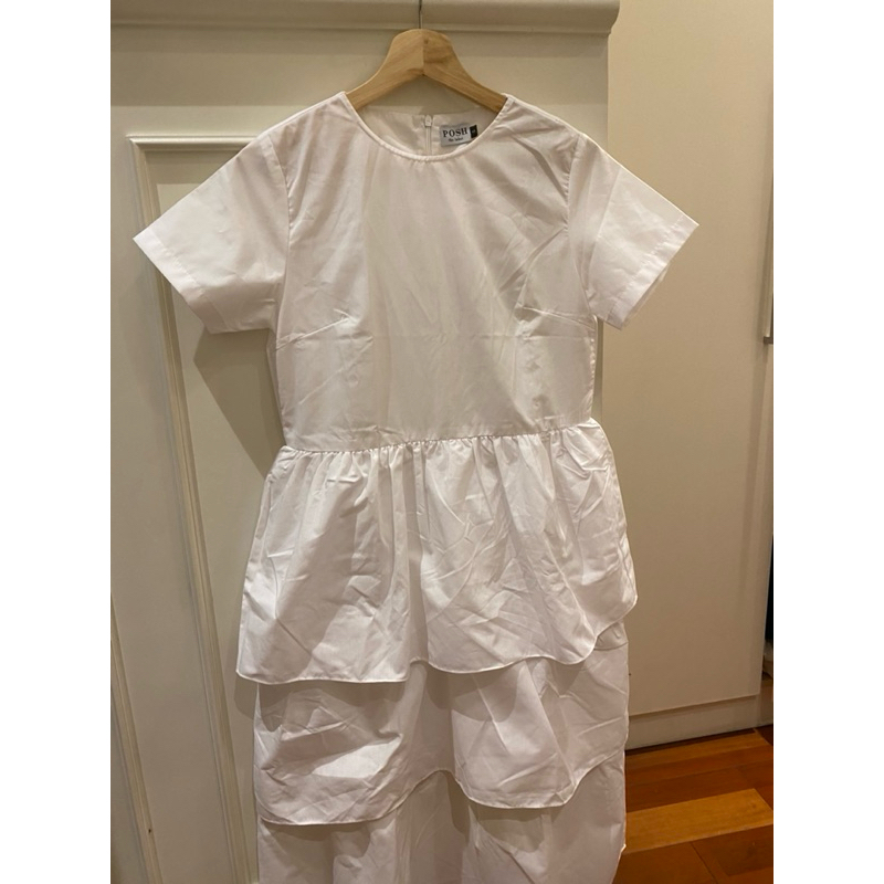 Posh the Label White Dress/Dress putih