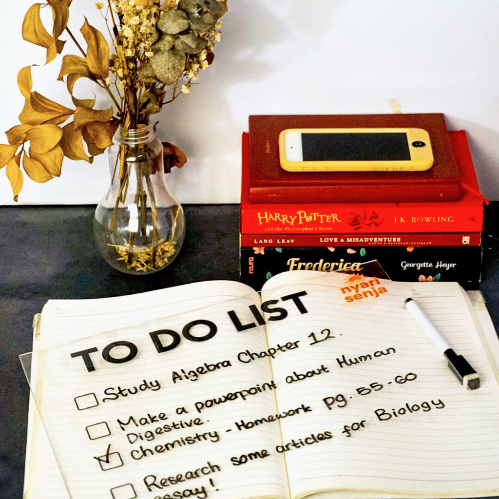 

acrylic planner akrilik kalender to do list organizer buku planner kado hadiah akrilik lembaran buku