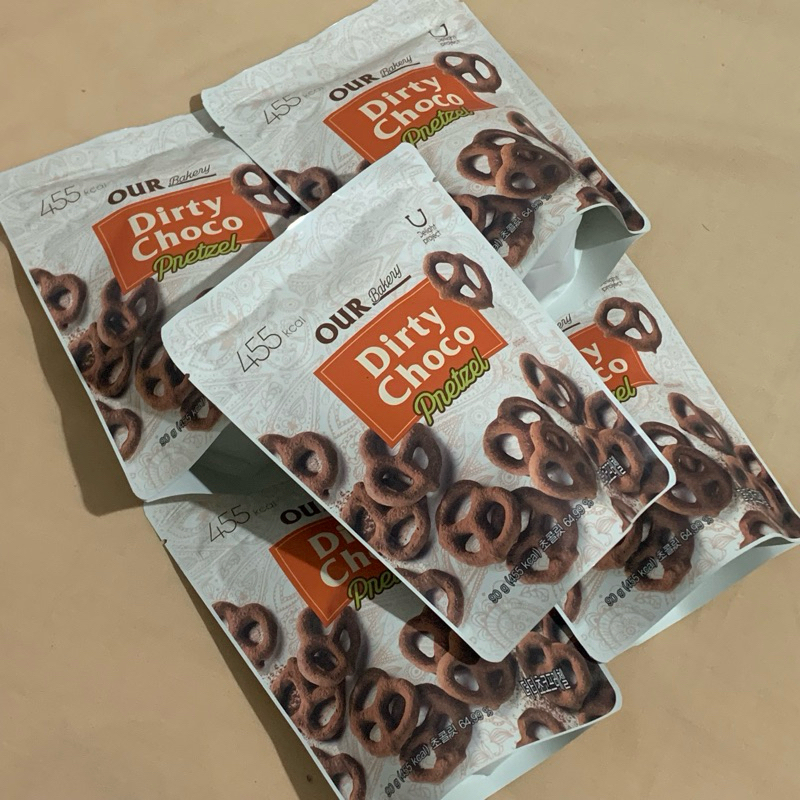 READY STOCK OUR BAKERY DIRTY CHOCO PRETZEL