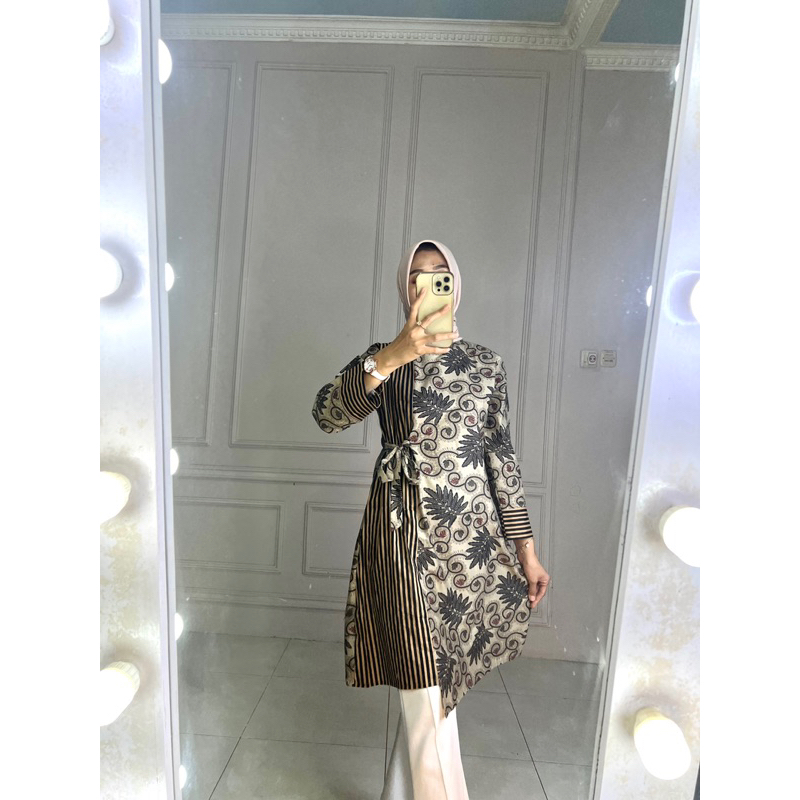 Batik Tunik Tali Samping dan Kemeja panjang