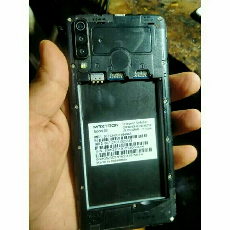 Lcd tc retak hp maxtron S8 Galaxsi/S8 2020/S9 XT/Pluto A9 cabutan normal udh tested