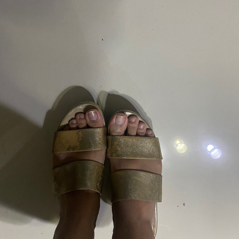 sepatu wanita ALDO wedges antique gold emas antik 10 cm ukuran 36 / 5