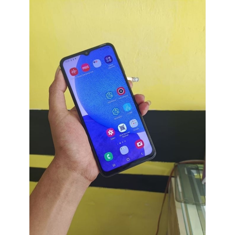 SAMSUNG A23 RAM 8/128 HP + CHARGER