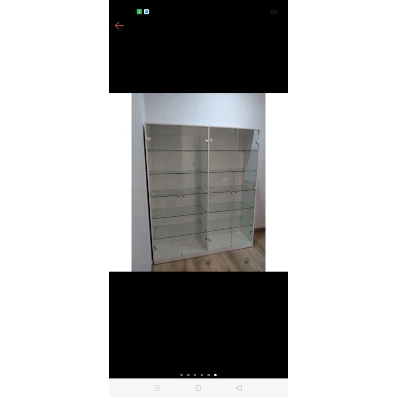 lemari pajangan sepatu dan tas