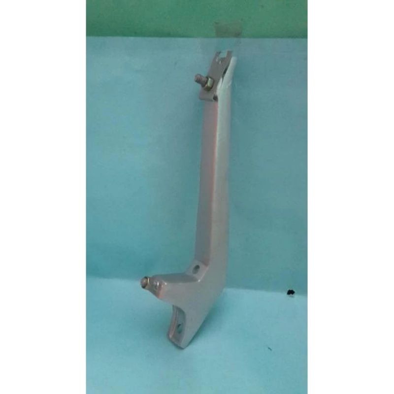 Tiang dudukan ban serep vespa super sprint px ring 10