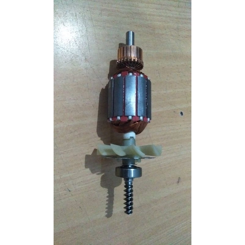 Dinamo atas mixer grande Signora / Buat Bagian Kepalanya