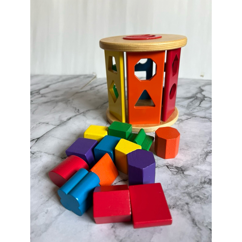Melissa & Dough Match and Eoll Shape Sorter (preloved)
