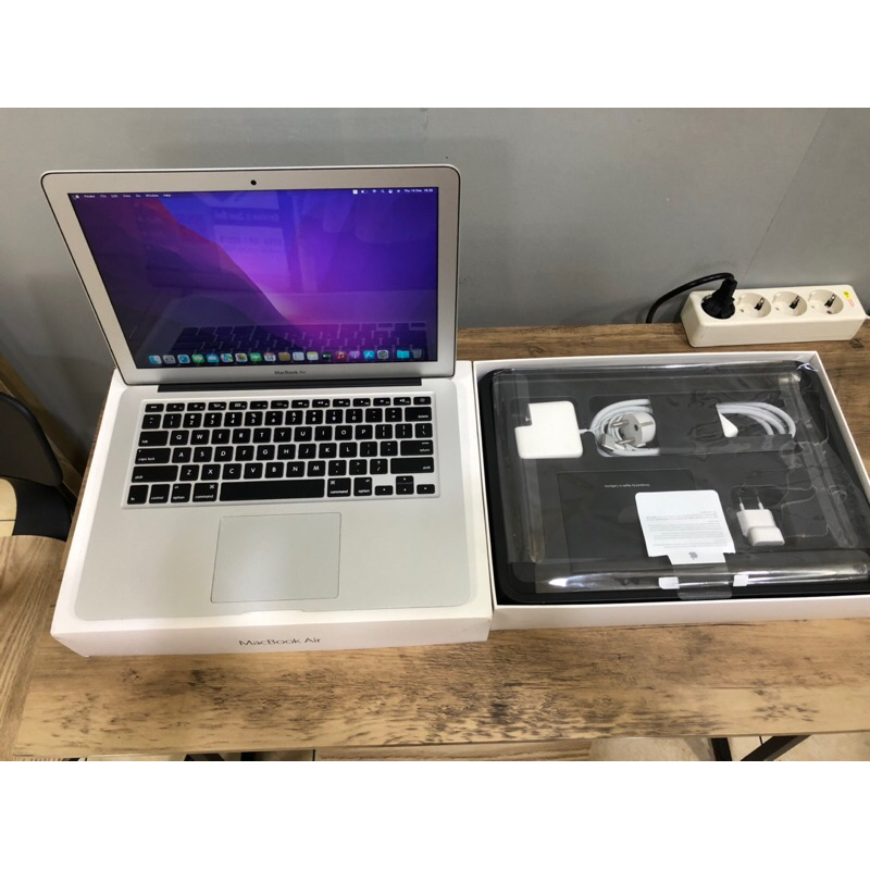Macbook air 2017 8/128 GB i5 x ibox
