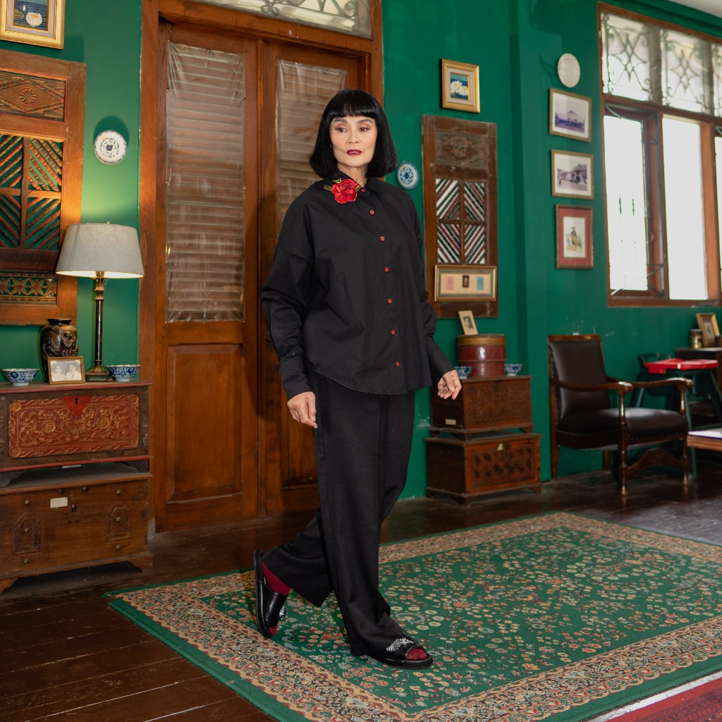 Majik - NONA Nifty Rosae Splendida Shirt Black