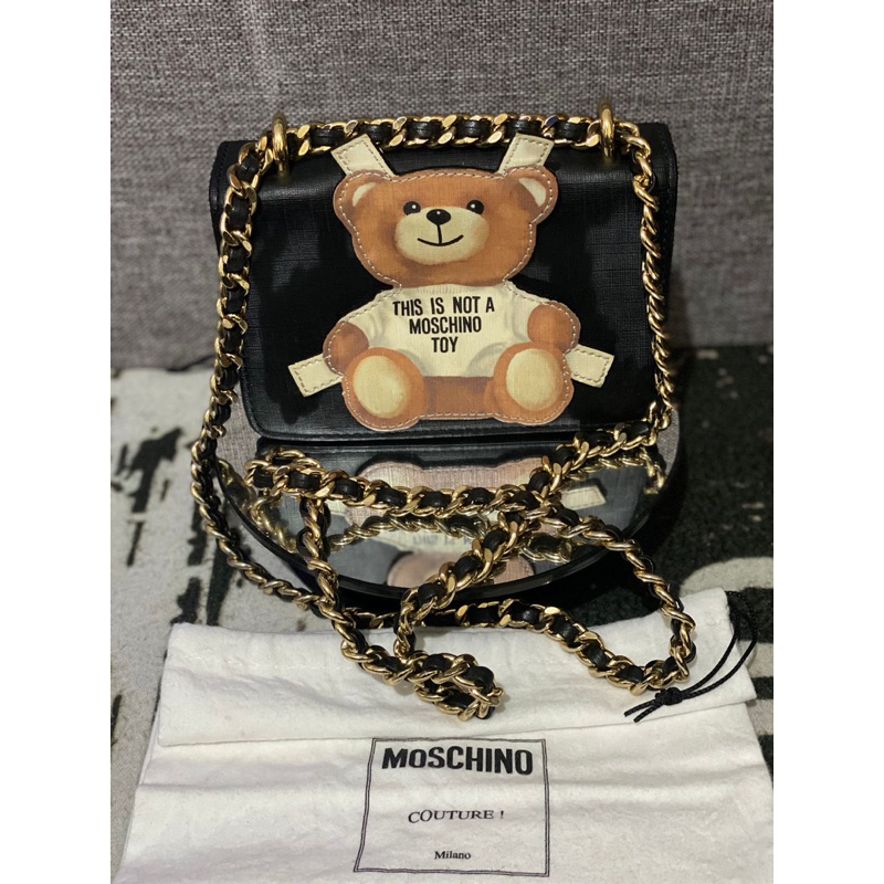 Preloved Moschino sling bag