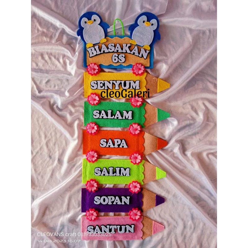 hiasan dinding hiasan gantung BIASAKAN 6S