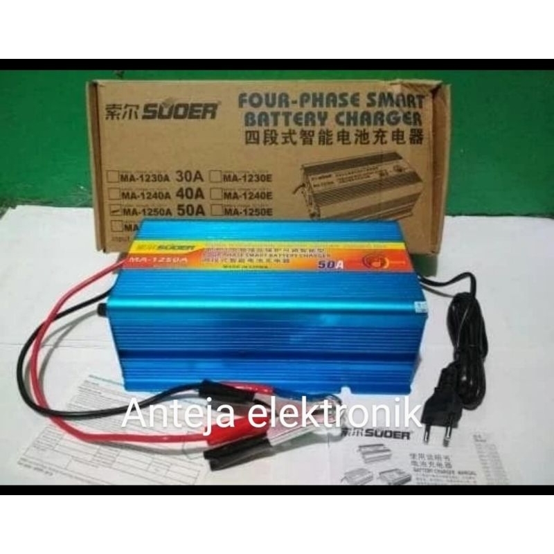 CHARGER ACCU MERK SOUER 30 AMP - 12VOL- 400 AH  BARANG ORIGINAL